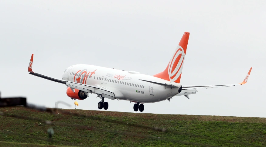 Aeronave Boeing 737 operada pela Gol pousa no aeroporto de Congonhas, SP. Divulgação