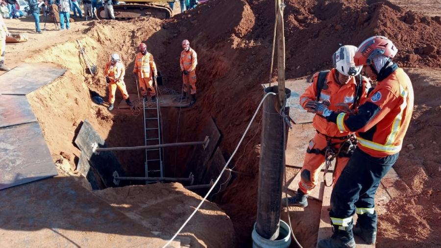 Resgate durou mais de 15 horas no interior de MG Imagem: Divulgação/Corpo de Bombeiros de Minas Gerais