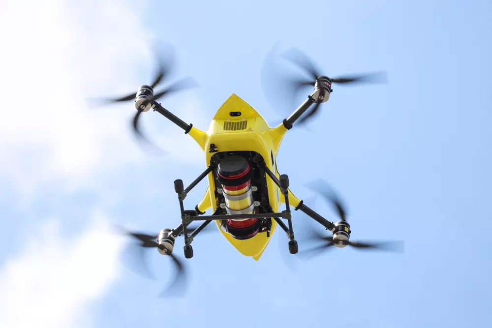 Um drone fez voos de teste para transportar tecido humano de um hospital para outro - Antuérpia, Bélgica, 23 de agosto  Foto: Kenzo TRIBOUILLARD / AFP