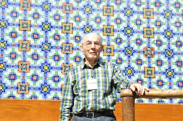 O artista plástico Raphael Samu tinha 92 anos. Crédito: Divulgação