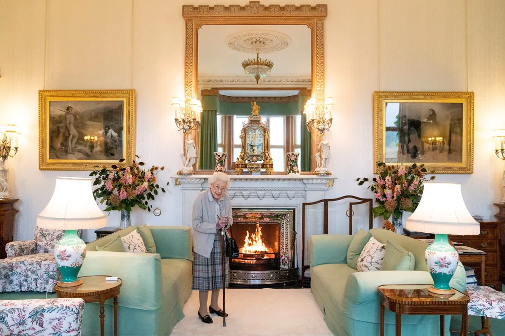 Rainha Elizabeth II no castelo de Balmoral, na Escócia, em 6 de setembro de 2022  Foto: Jane Barlow/Divulgação via Reuters