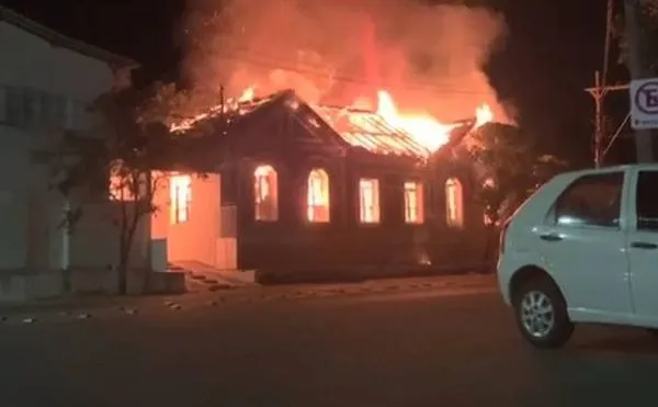 Incêndio no Cartório de Notas e Tabelionato de Itapemirim