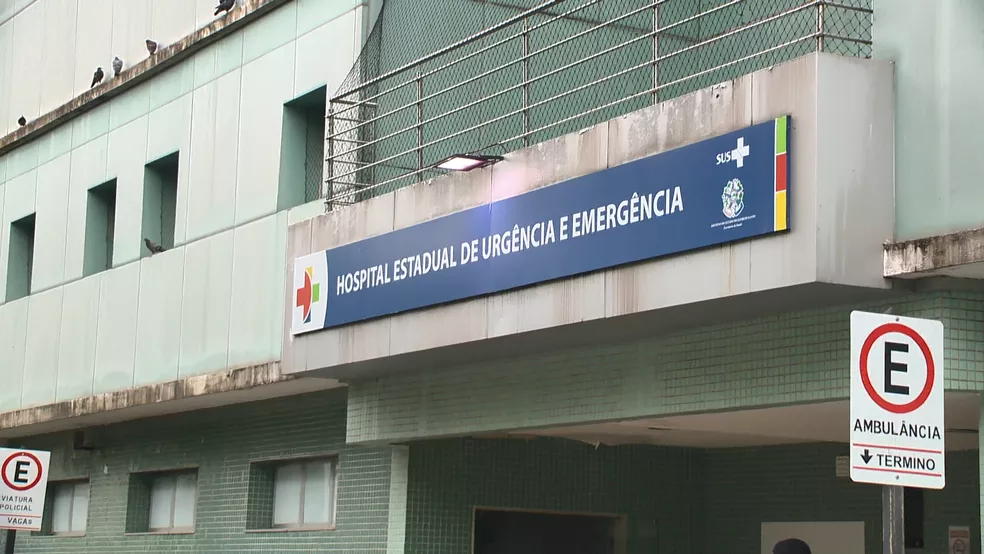 Feridos foram levados para o Hospital Estadual de Urgência e Emergência (HEUE) em Vitória  Foto: Reprodução/TV Gazeta