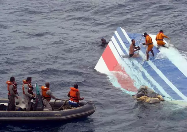 Destroços do Airbus A330 da Air France Foto: EPA / Ansa - Brasil