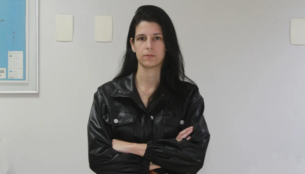 Izabella da Costa é uma das mulheres que respondem na Justiça por participação na greve dos policiais