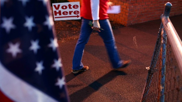 Eleitor chega para votar em Bowling Green, Kentucky Foto: LUKE SHARRETT / Luke Sharrett/The New York Times