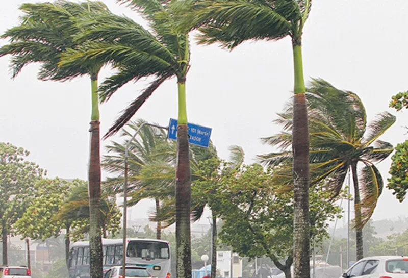 Alerta para vento e chuva forte no Espirito Santo