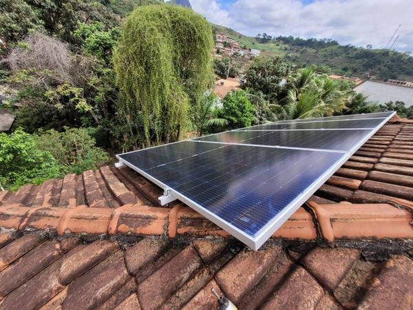 Custo de instalação de placas fotovoltaicas pode ser compensado em três a cinco anos. (VP Solar/Divulgação)