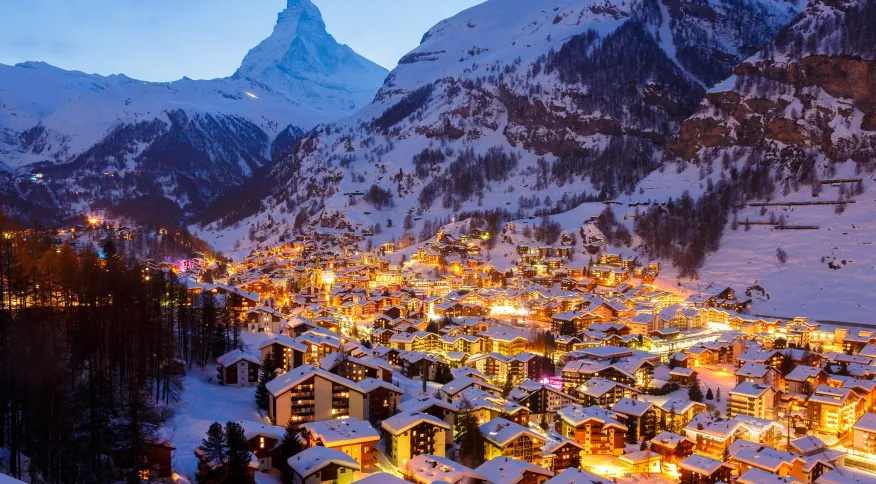 Foto: Reprodução, Zermatt, na Suíça, com a montanha Matterhorn ao fundo Loïc Lagarde