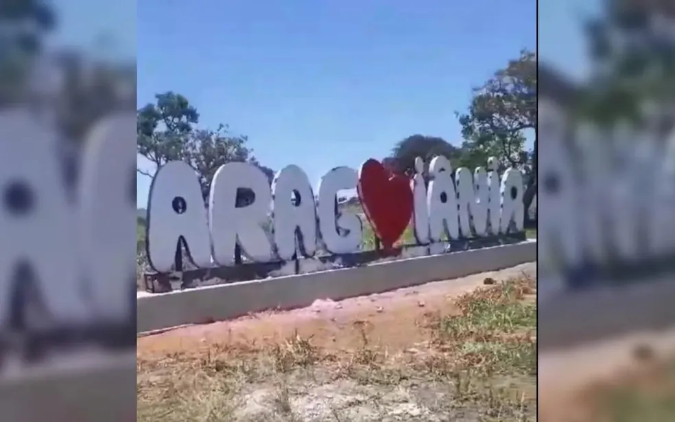 Placa na entrada de Aragoiânia revolta moradores e vira piada de tão 