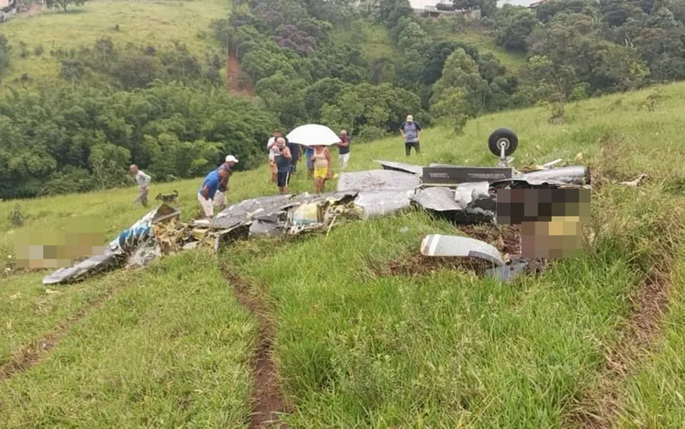Avião cai e deixa mortos na zona rural de Itapeva, MG - Foto: Redes sociais