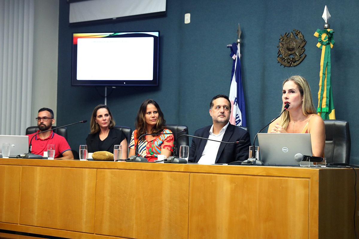 Rastreabilidade dos alimentos e defensivos também foi pauta na reunião da Comissão de Meio Ambiente / Foto: Mara Lima