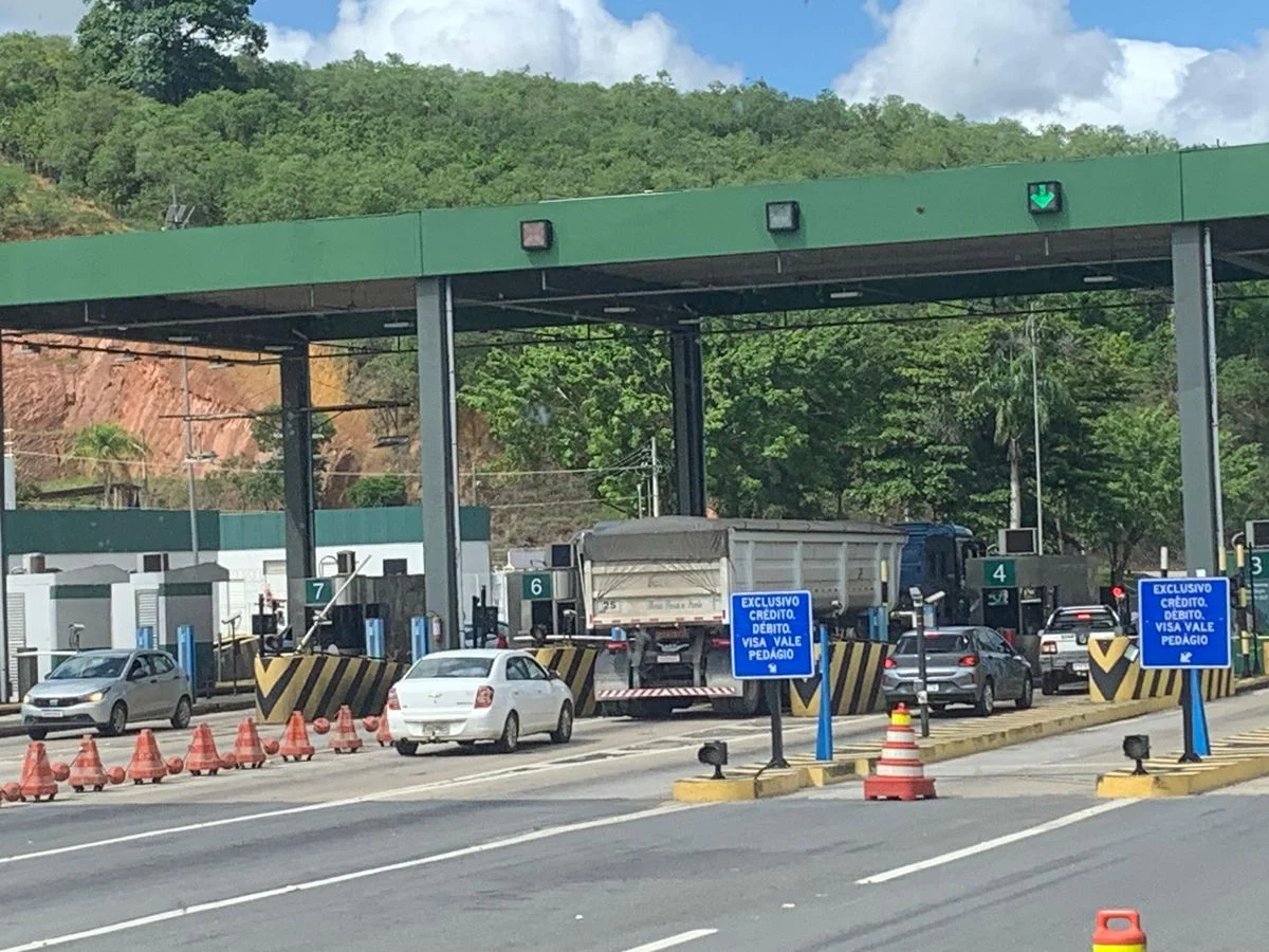 BR 101 no Sul do Espírito Santo; praça de pedágio da Eco101. (Wilson Rodrigues )