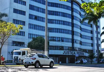 Justiça Federal abre concurso com vagas para o ES e salário chega a R$ 13,9 mil