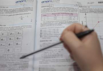 Enem 2024 teve 12 redações com nota mil no país; só uma é da rede pública