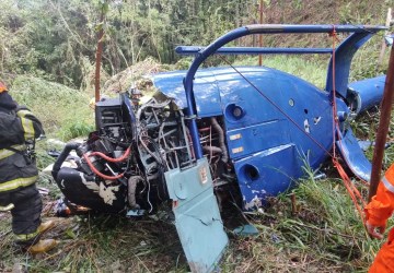 Duas pessoas morrem após queda de helicóptero em SP