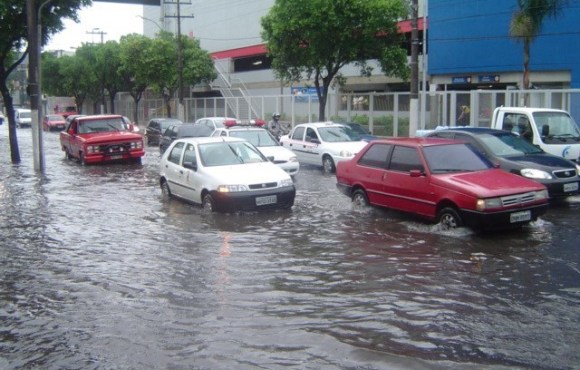 Detran|ES orienta proprietários de veículos que perderam a placa na chuva