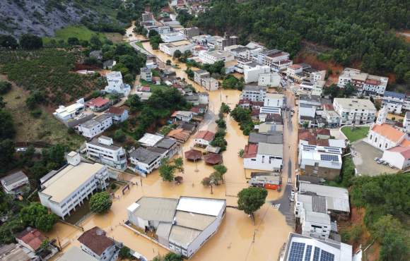 Chuva no ES já deixa mais de mil pessoas fora de casa