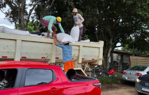 Secretaria de Agricultura de Nova Venécia organiza compra coletiva de milho para produtores locais