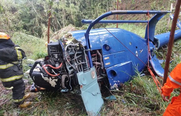 Duas pessoas morrem após queda de helicóptero em SP