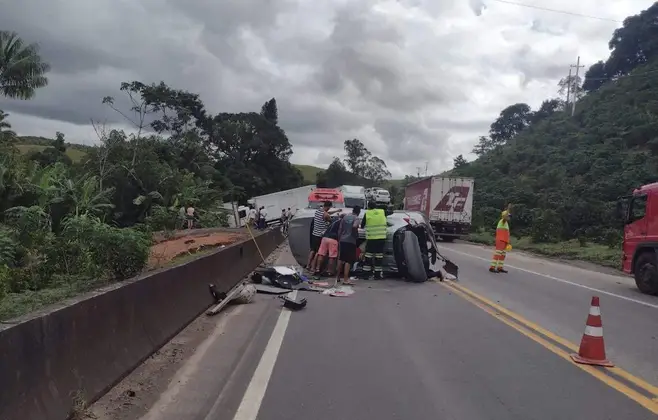 Grave acidente na BR-101 deixa dois mortos em Rio Novo do Sul
